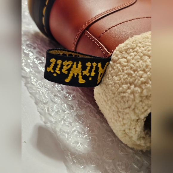 Dr. Martens Burnt Orange Shearling Lined Leather Combat Boots Size 7 - Picture 12 of 16